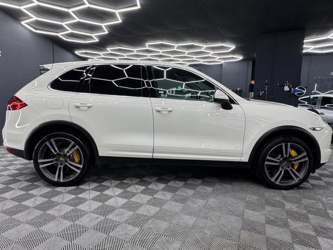 Porsche Cayenne II Turbo 4.8 V8 500 Tiptronic 8