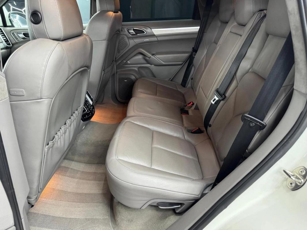 Porsche Cayenne II Turbo 4.8 V8 500 Tiptronic 8