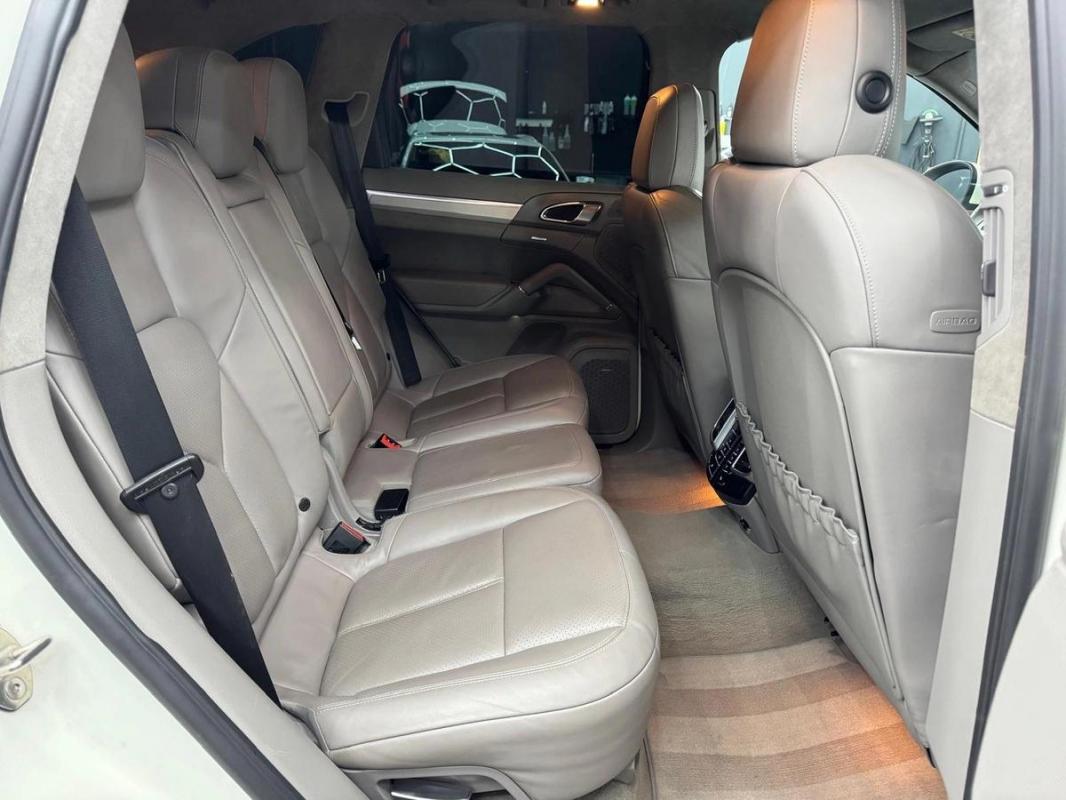 Porsche Cayenne II Turbo 4.8 V8 500 Tiptronic 8