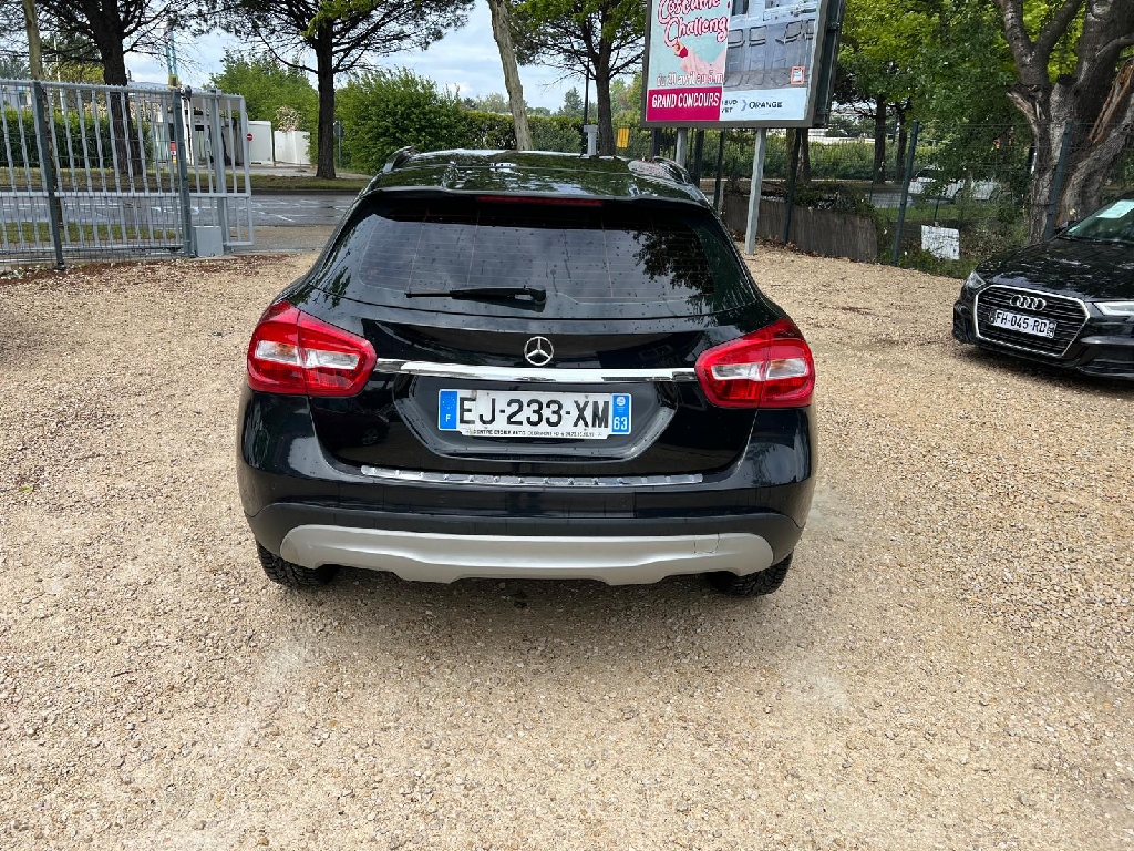 Mercedes-Benz Gla 200 d Fascination