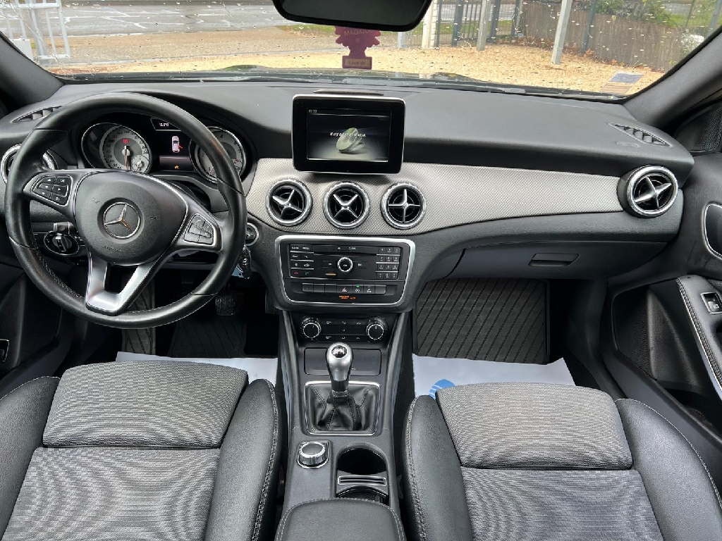 Mercedes-Benz Gla 200 d Fascination
