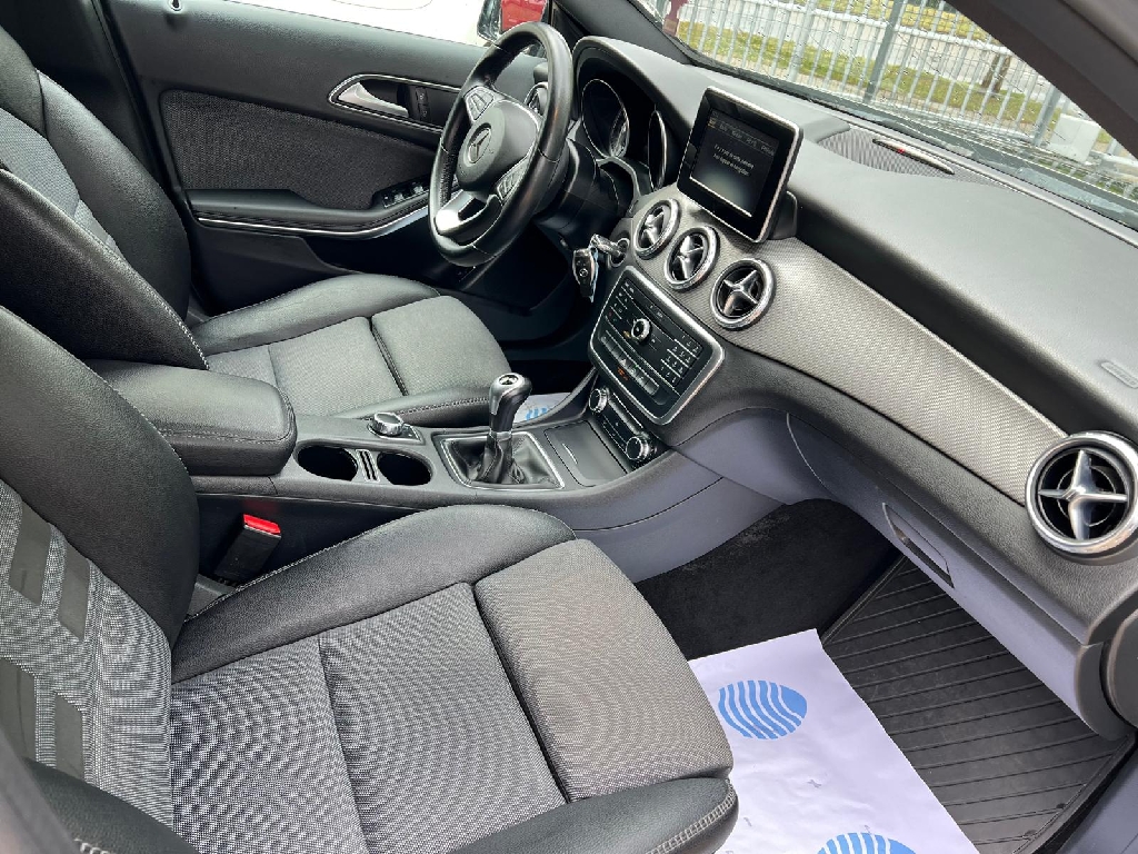 Mercedes-Benz Gla 200 d Fascination