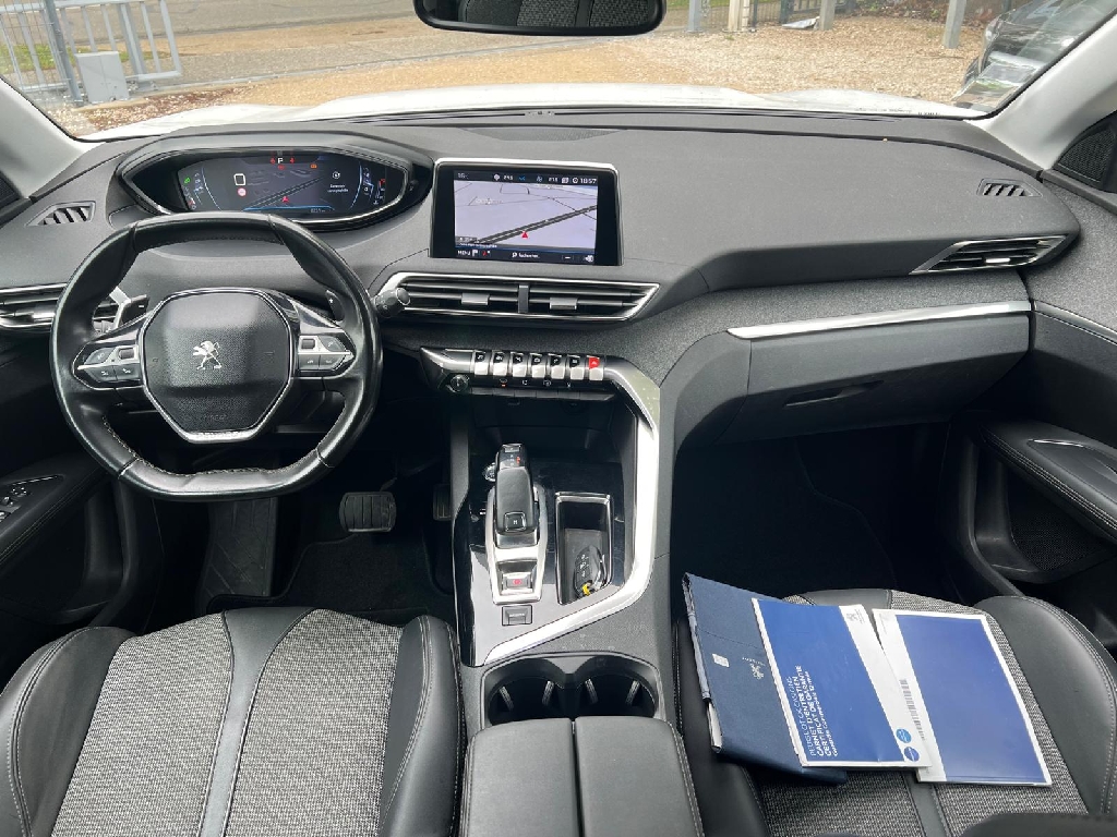 Peugeot 3008 BlueHDi 130ch SetS EAT8 Allure Distri OK