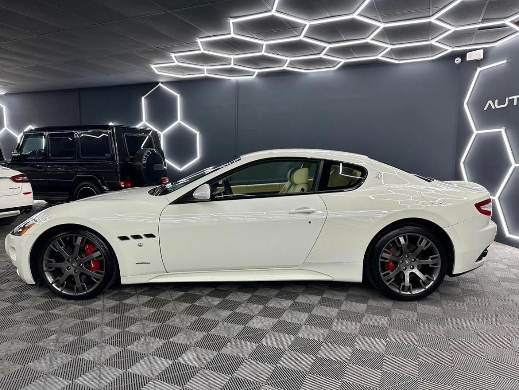 Maserati Granturismo S 4.7 V8 440 ZF