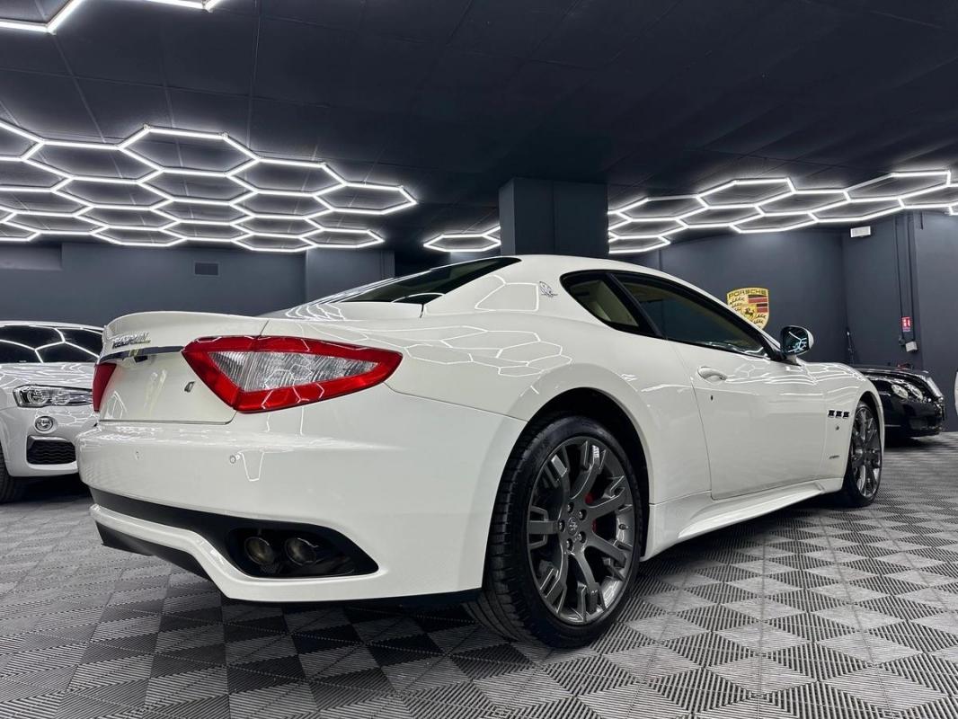 Maserati Granturismo S 4.7 V8 440 ZF