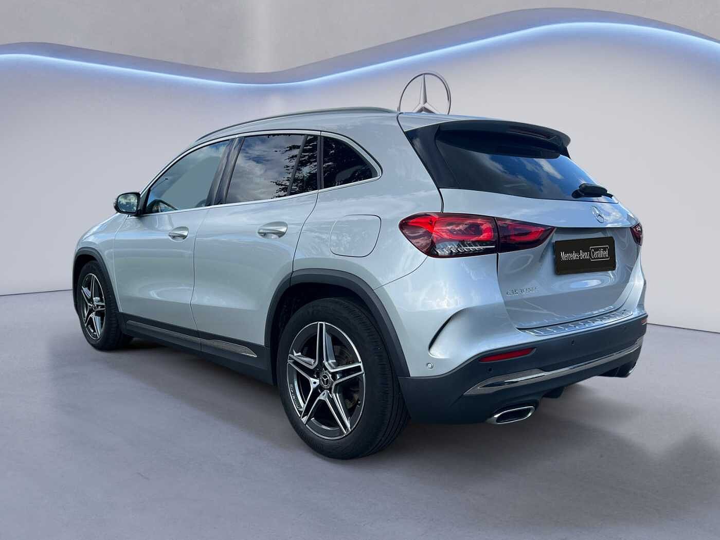 Mercedes-Benz GLA 180  d AMG Line