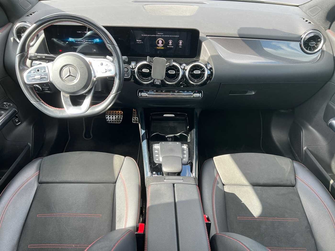 Mercedes-Benz GLA 180  d AMG Line