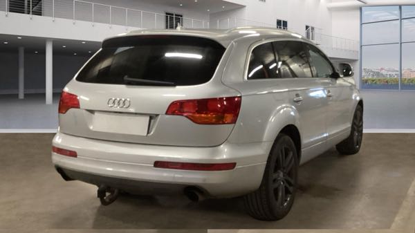 Audi Q7 (2) 3.0 V6 TDI 240 AMBITION LUXE 6PL
