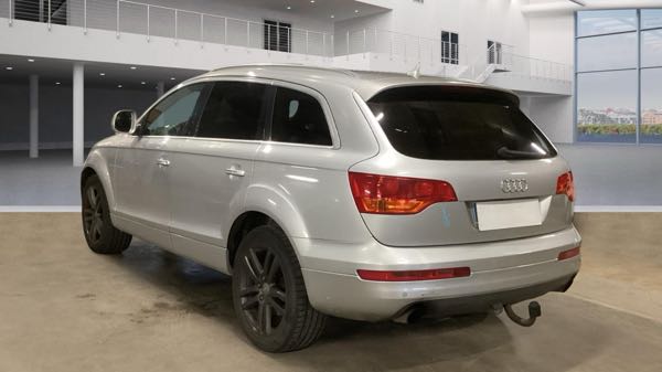 Audi Q7 (2) 3.0 V6 TDI 240 AMBITION LUXE 6PL