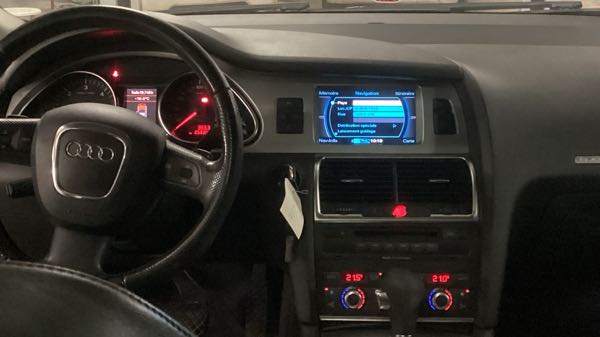 Audi Q7 (2) 3.0 V6 TDI 240 AMBITION LUXE 6PL