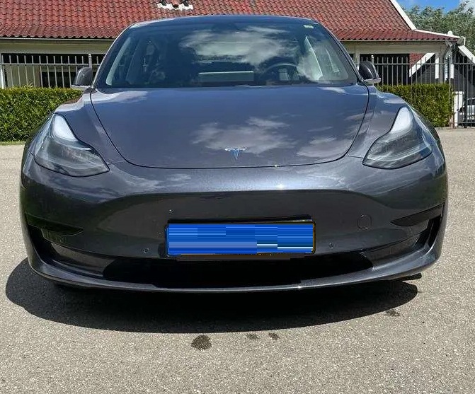 Tesla Model 3 2020
