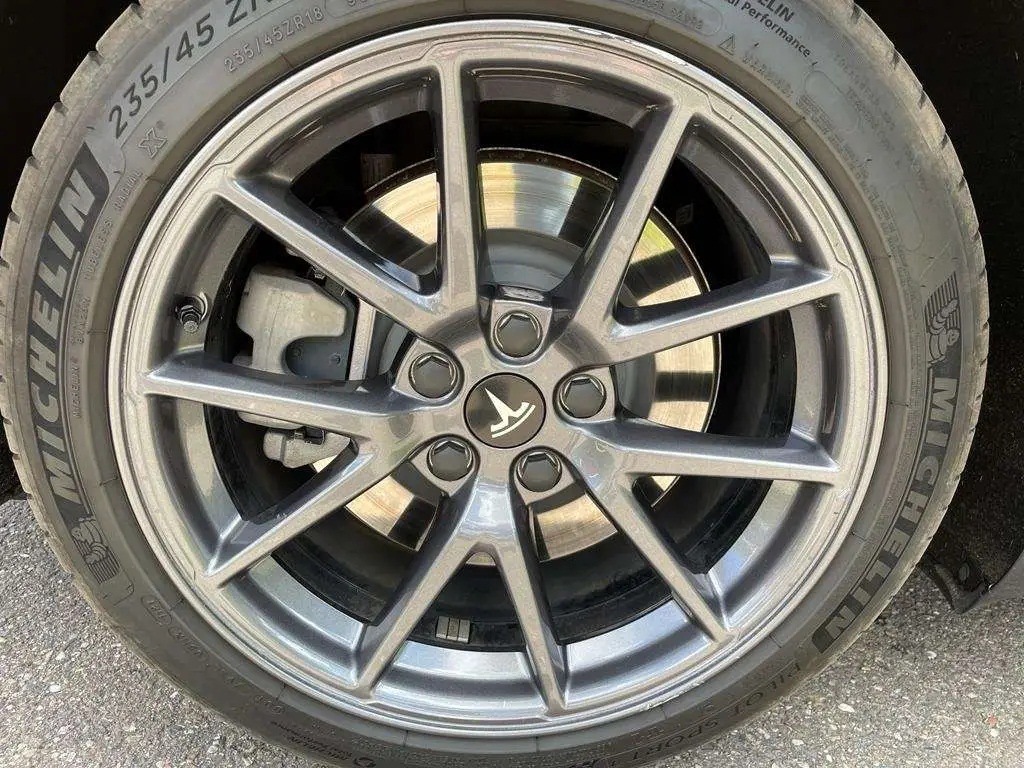 Tesla Model 3 2020