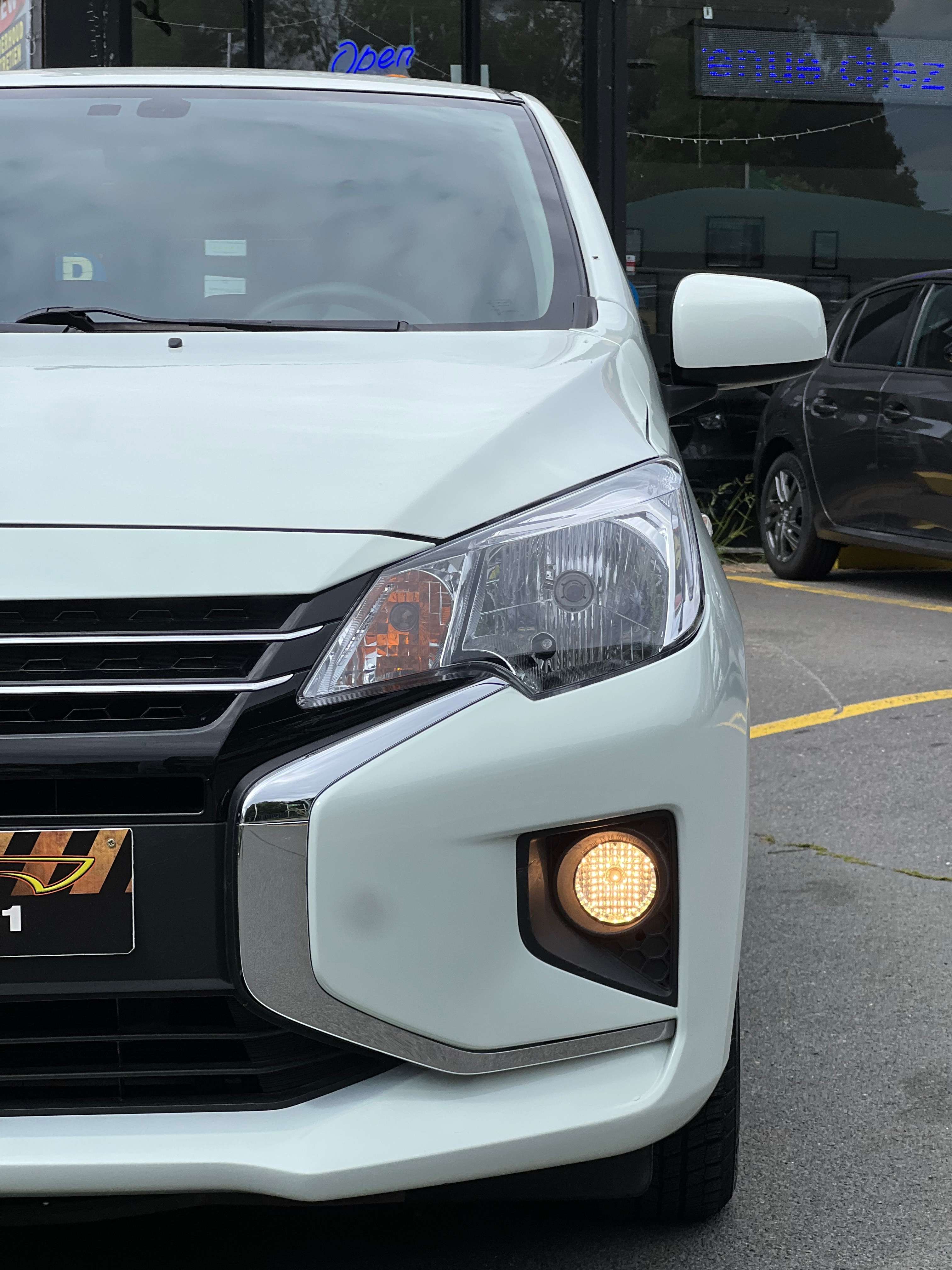 Mitsubishi Space Star Space Star 1.0i*CLIMA*NAVI*CAMERA*Android*USB