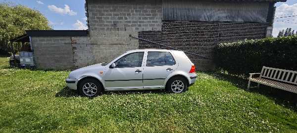 Volkswagen Golf IV 1.6 5P