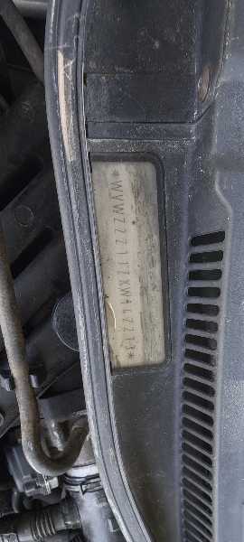 Volkswagen Golf IV 1.6 5P