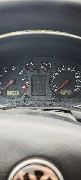 Volkswagen Golf IV 1.6 5P