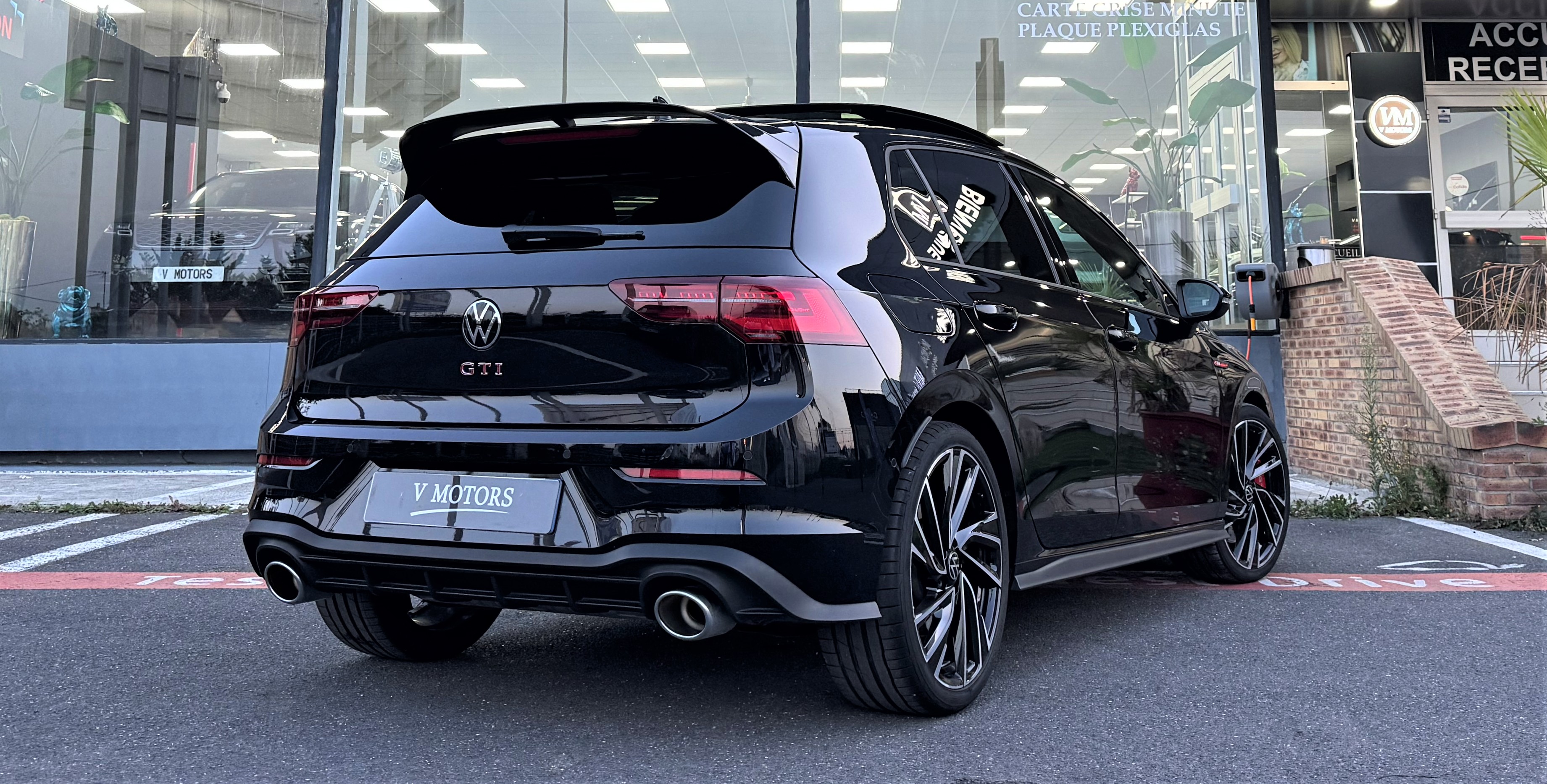 Volkswagen Golf VIII GTI ClubSport 300 Performance Head-up Pano.. 1er Main