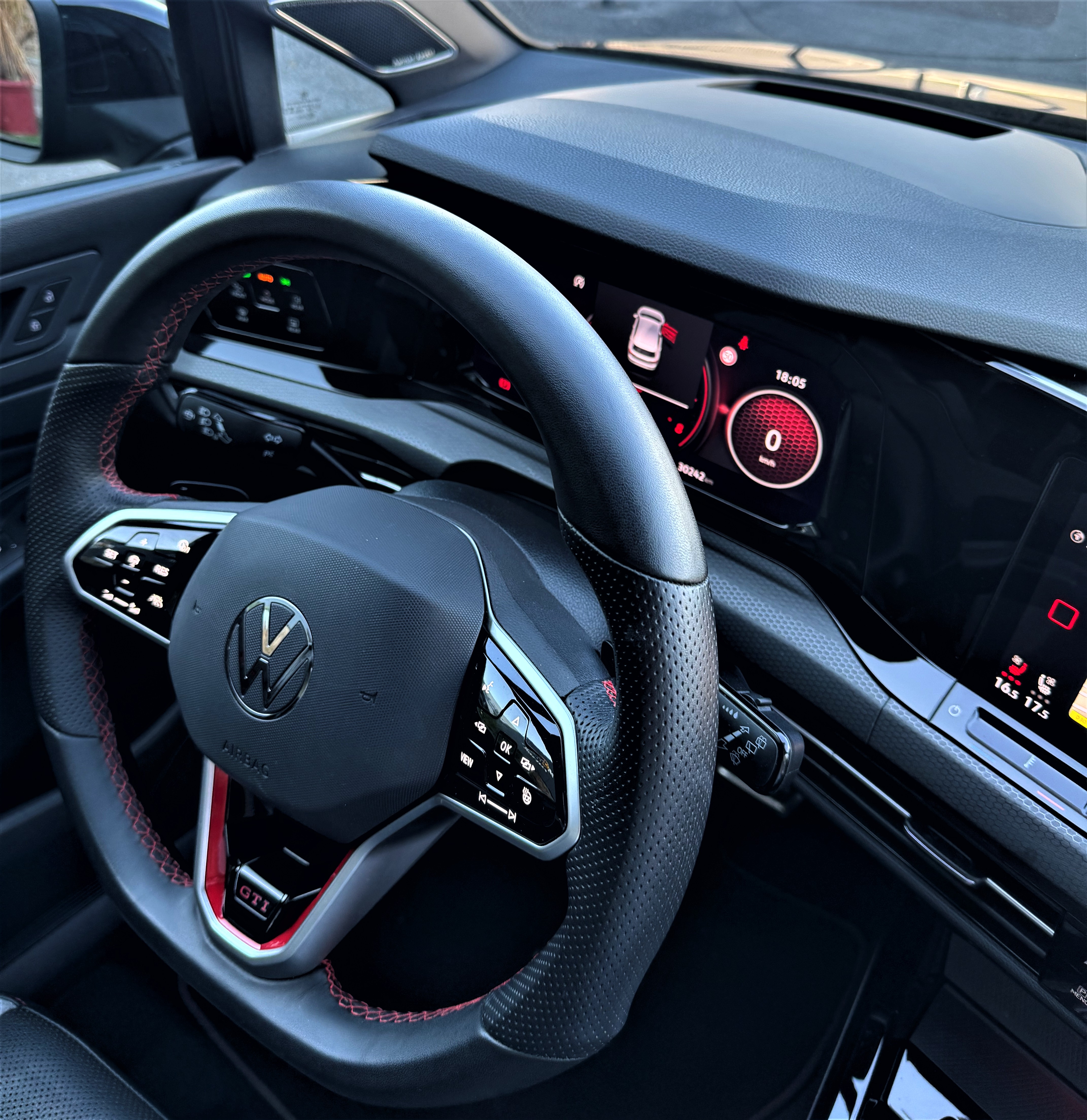 Volkswagen Golf VIII GTI ClubSport 300 Performance Head-up Pano.. 1er Main