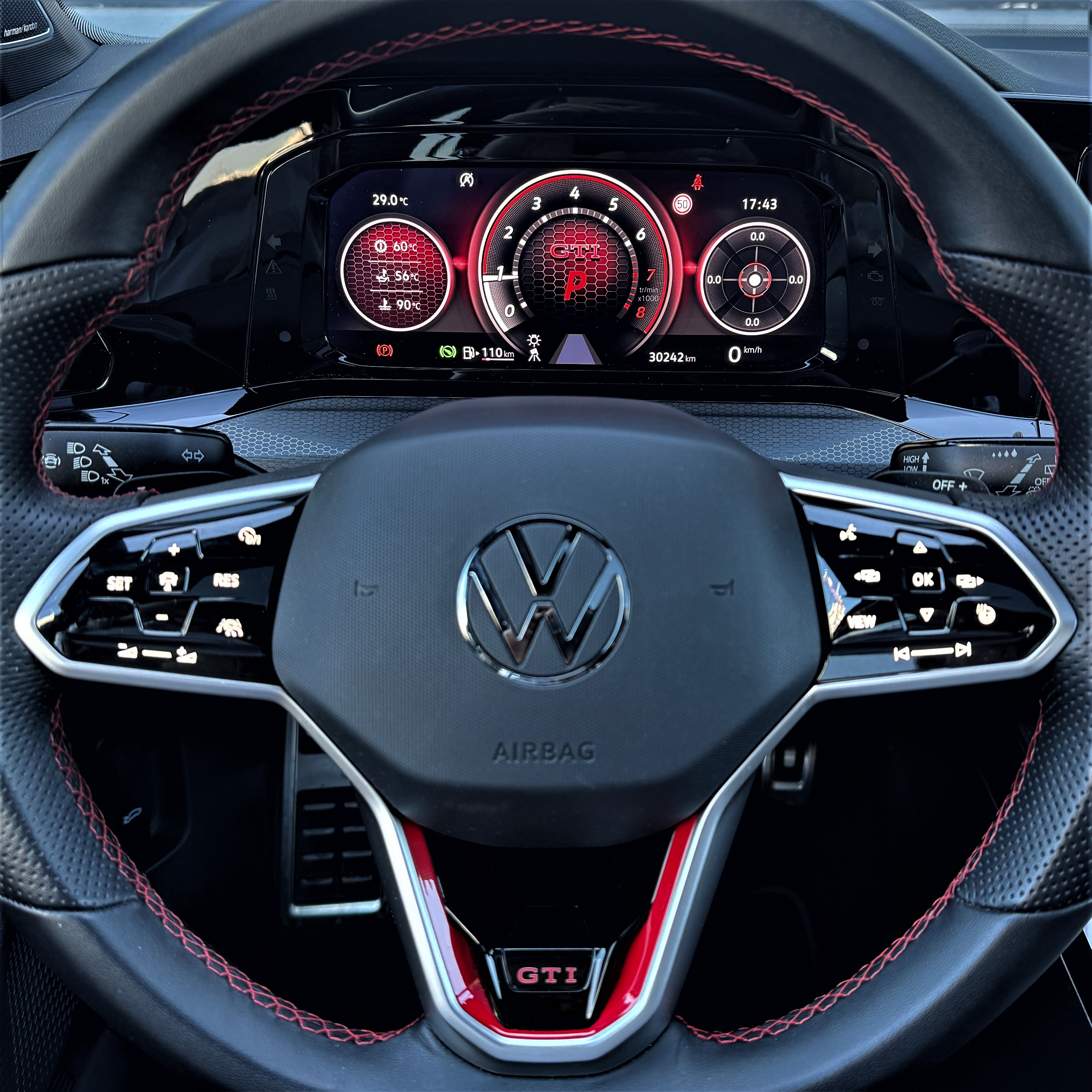 Volkswagen Golf VIII GTI ClubSport 300 Performance Head-up Pano.. 1er Main