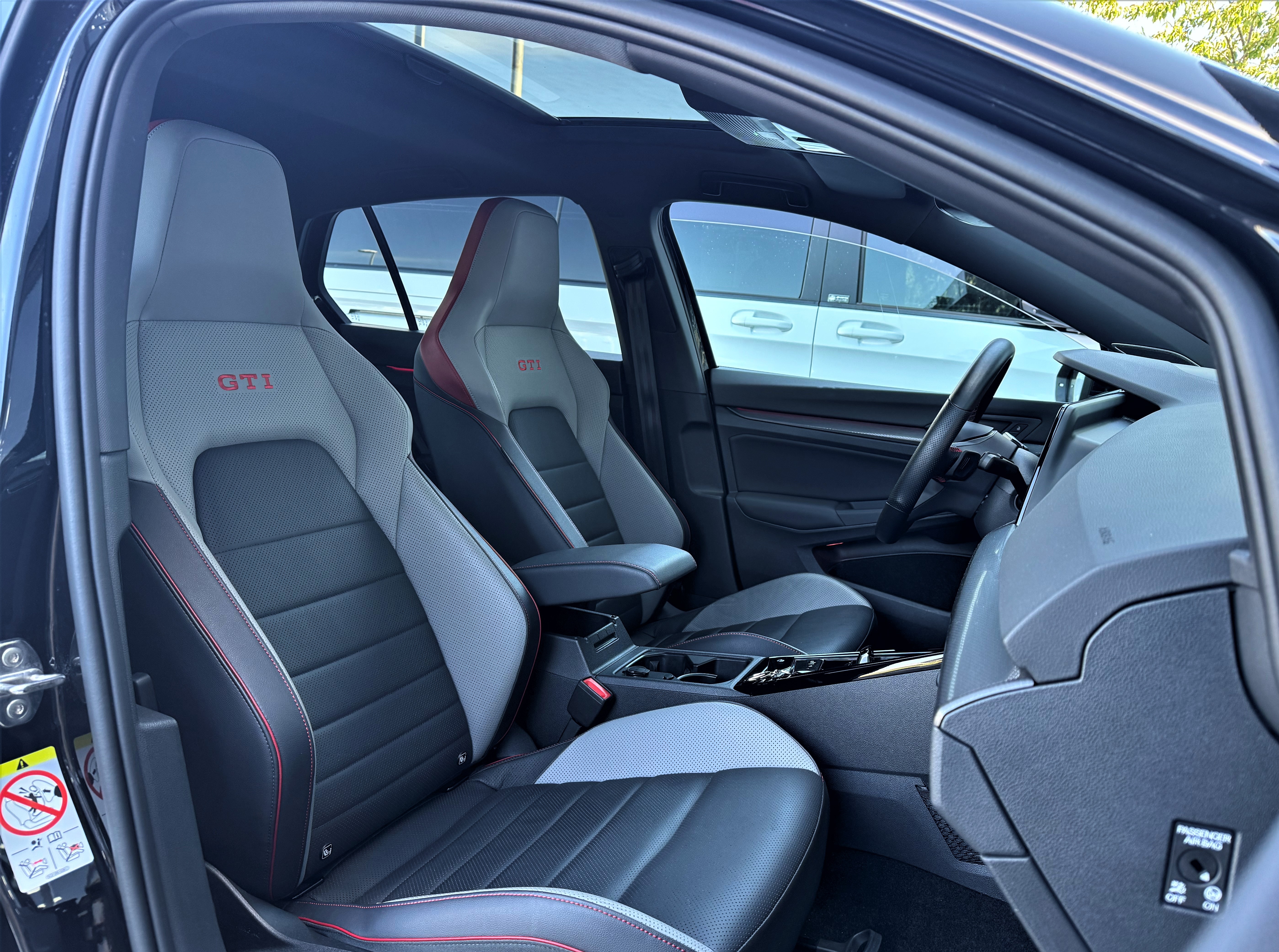 Volkswagen Golf VIII GTI ClubSport 300 Performance Head-up Pano.. 1er Main