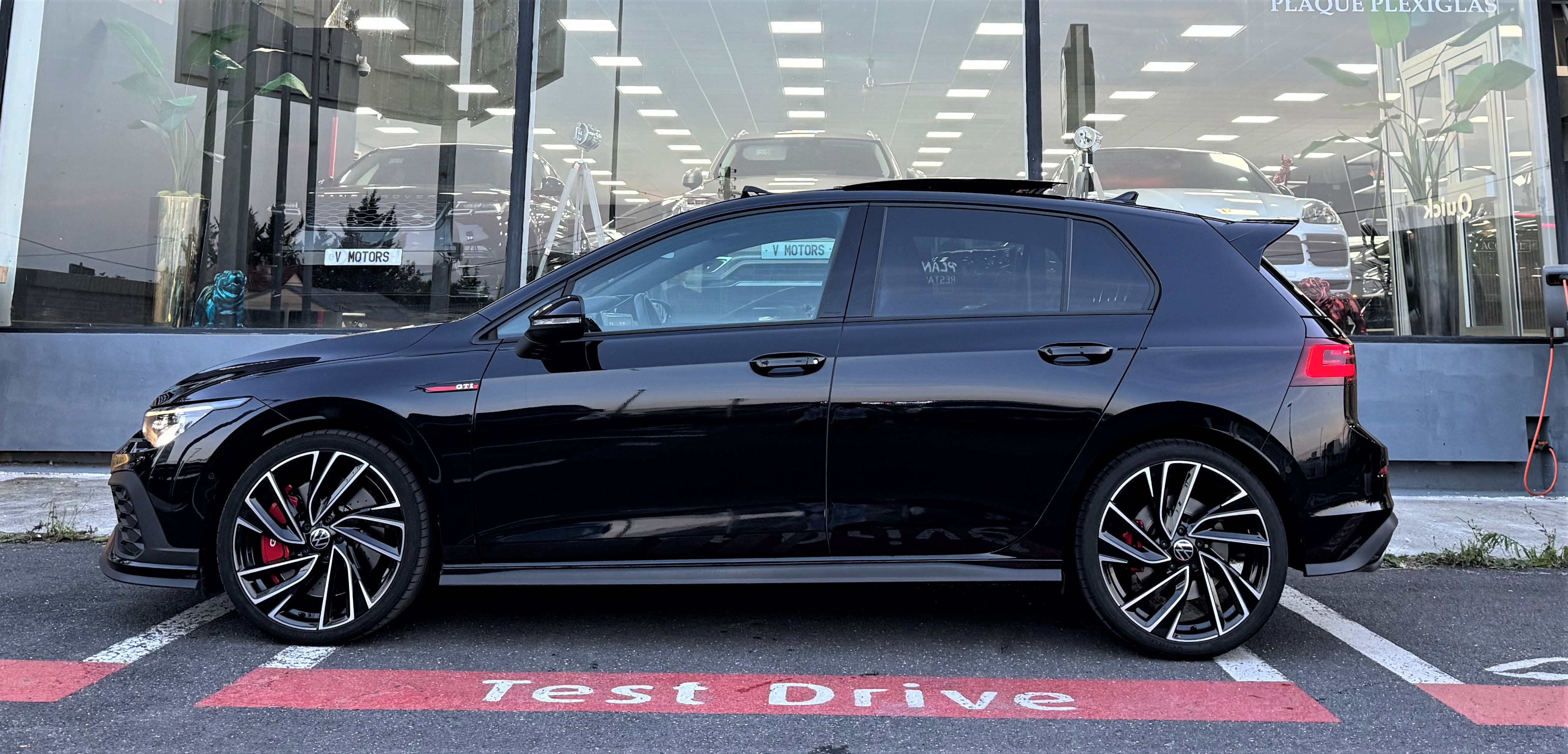 Volkswagen Golf VIII GTI ClubSport 300 Performance Head-up Pano.. 1er Main