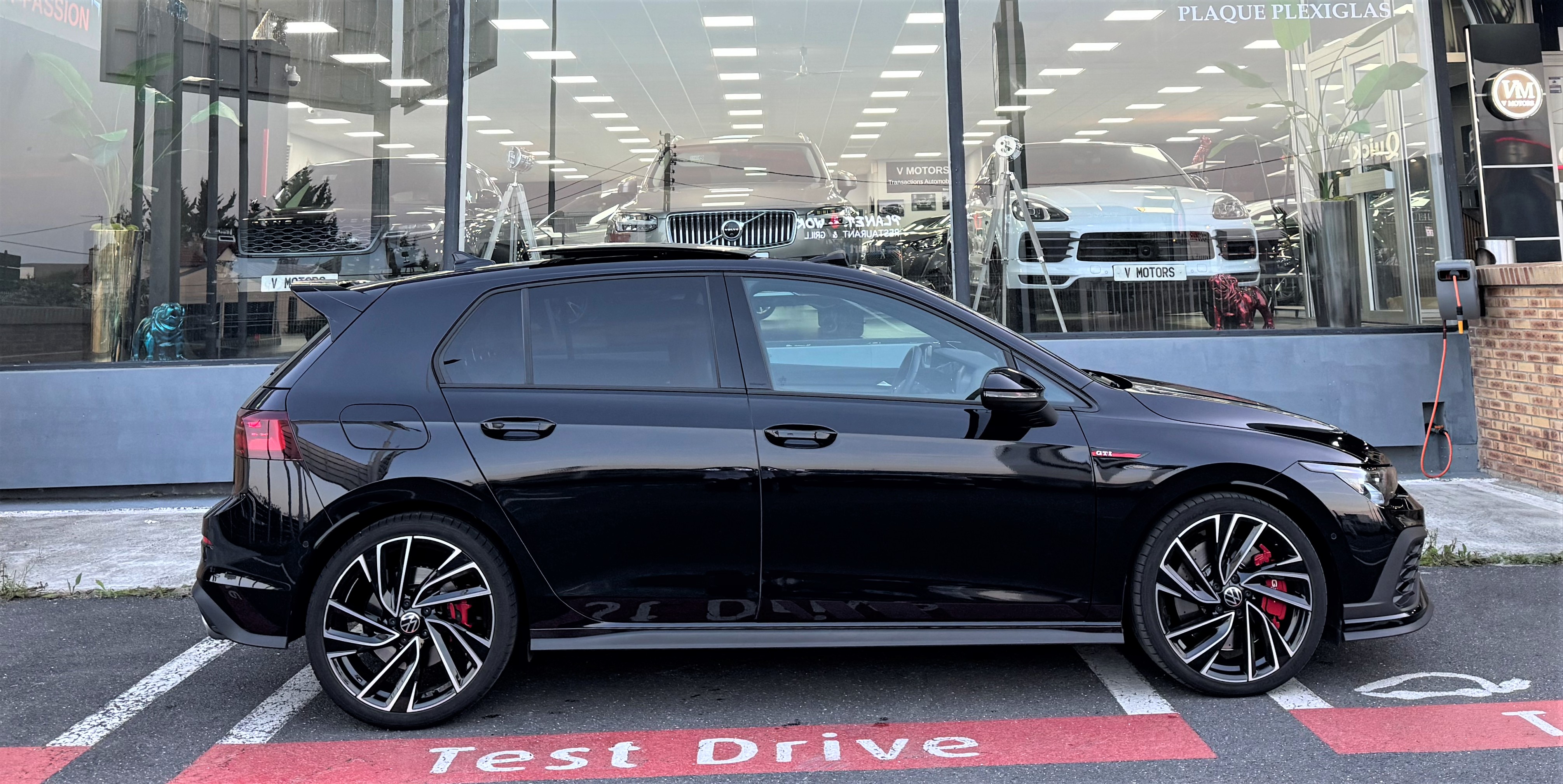 Volkswagen Golf VIII GTI ClubSport 300 Performance Head-up Pano.. 1er Main