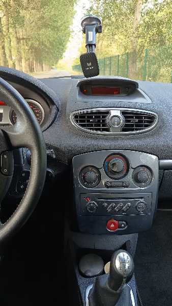 Renault Clio III 1.5 DCI 85 LUXE PRIVILEGE 5P