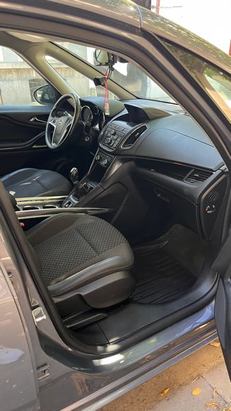 Opel Zafira Tourer Opel zafira 2016