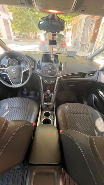 Opel Zafira Tourer Opel zafira 2016