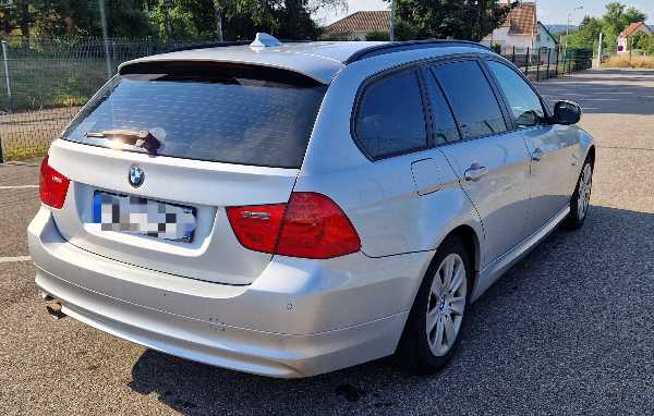 Bmw Serie 3 (F31) TOURING 318D 143 8CV BUSINESS 2011