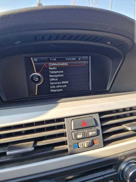 Bmw Serie 3 (F31) TOURING 318D 143 8CV BUSINESS 2011