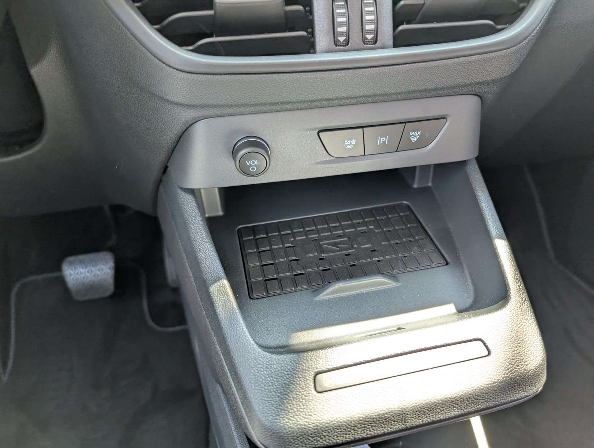 Ford Tourneo Courier Active - 43 kWh - 284 km d'autonomie (419 km en v