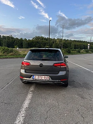 Volkswagen Golf VII (2) SW 1.4 TSI 125 BLUEMOTION TECHNOLOGY CARAT DSG7