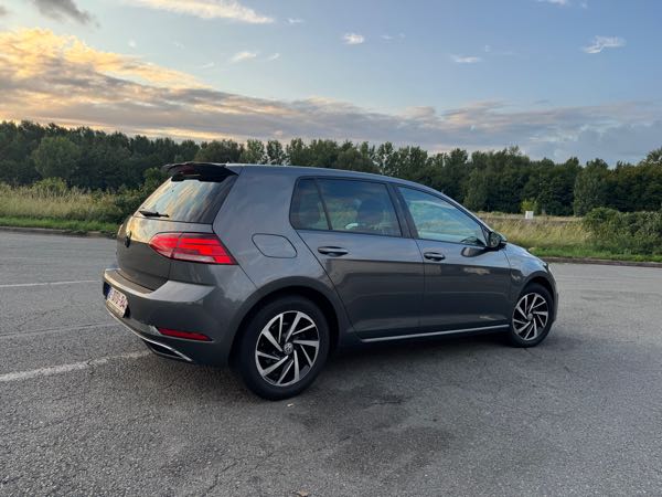 Volkswagen Golf VII (2) SW 1.4 TSI 125 BLUEMOTION TECHNOLOGY CARAT DSG7