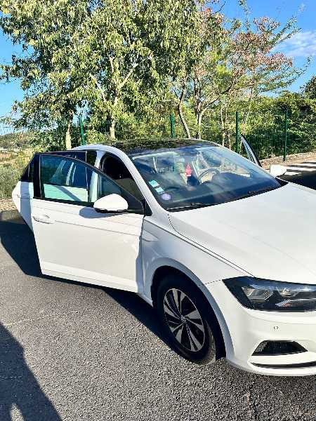 Volkswagen Polo VI 1.0 75 CONFORTLINE