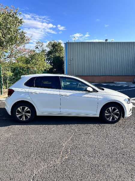 Volkswagen Polo VI 1.0 75 CONFORTLINE