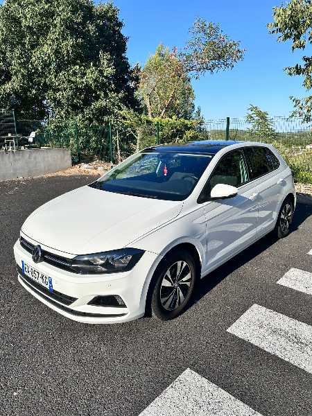 Volkswagen Polo VI 1.0 75 CONFORTLINE