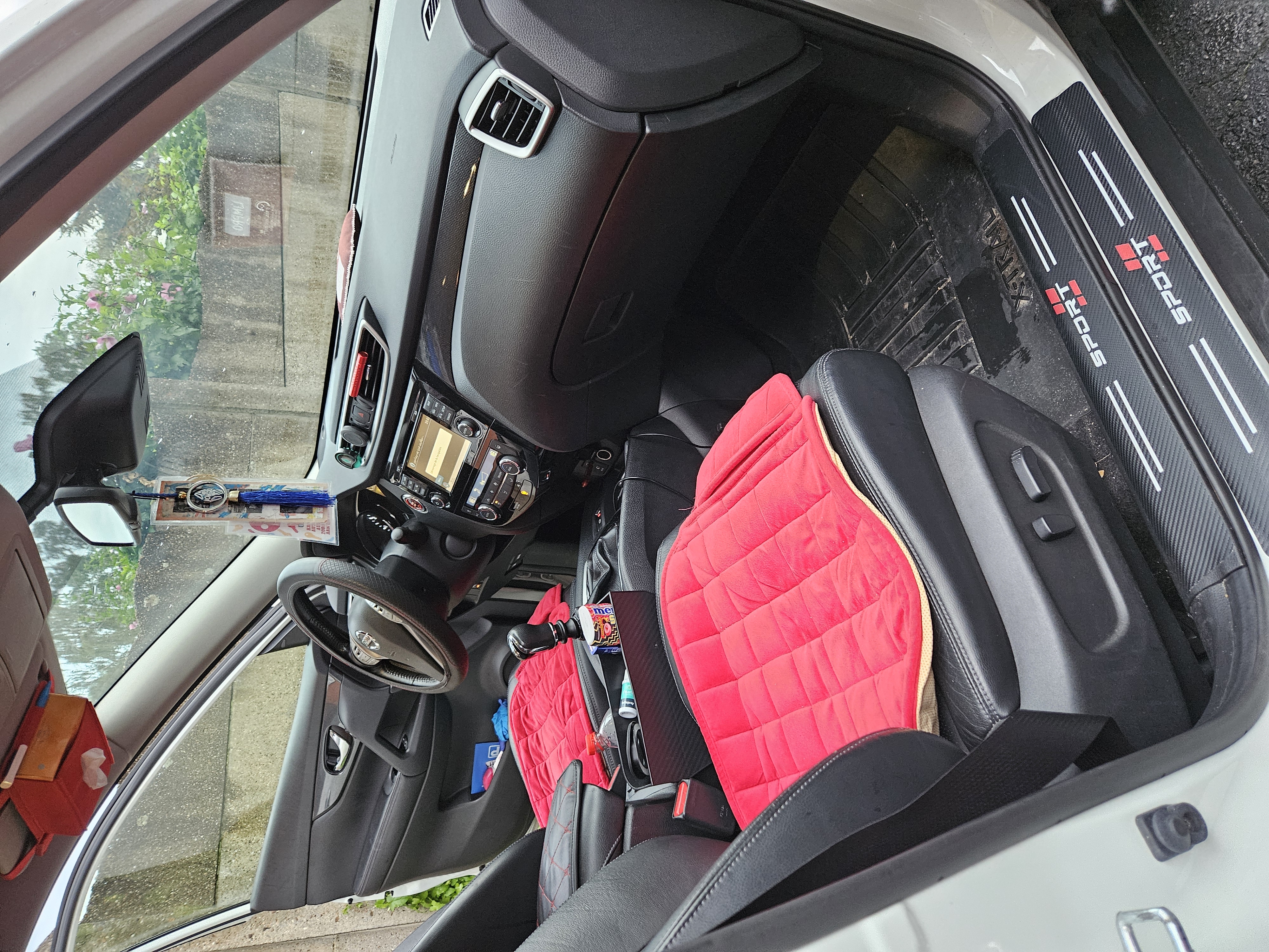 Nissan X-trail III (2) 1.6 DCI 130 TEKNA 7PL