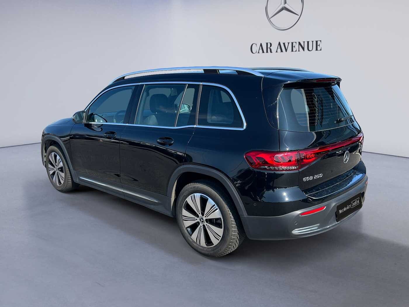 Mercedes-Benz EQB 250  ...