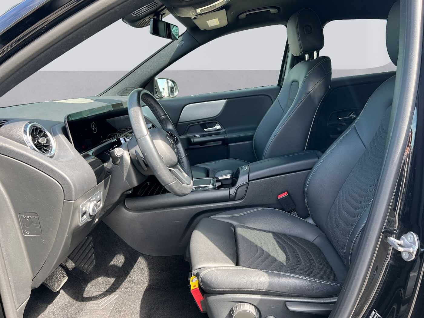 Mercedes-Benz GLA 200  Style