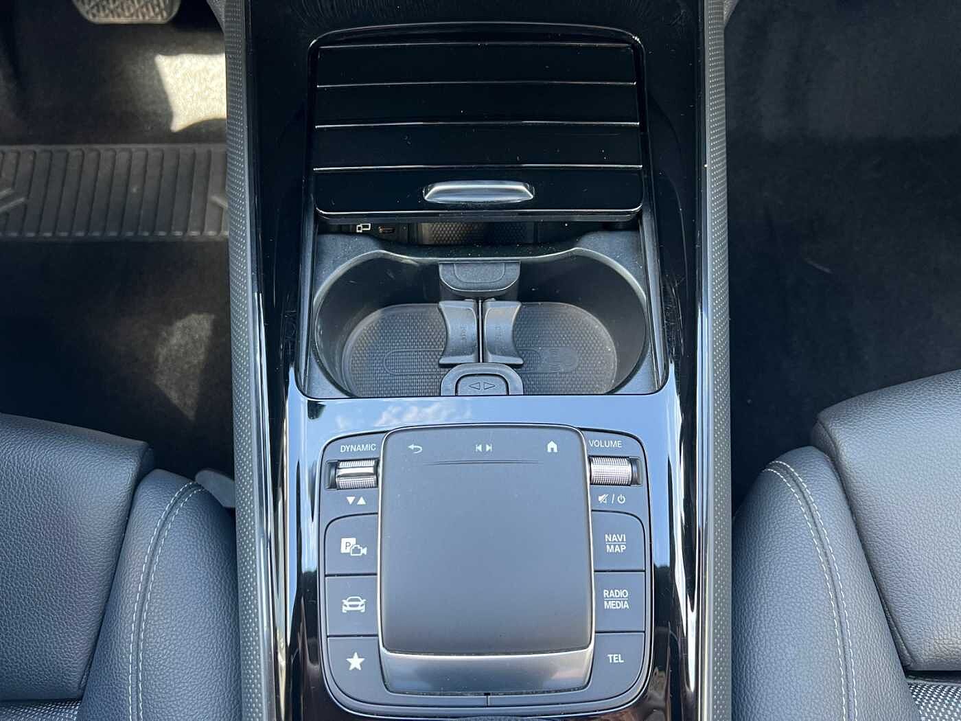 Mercedes-Benz GLA 200  Style