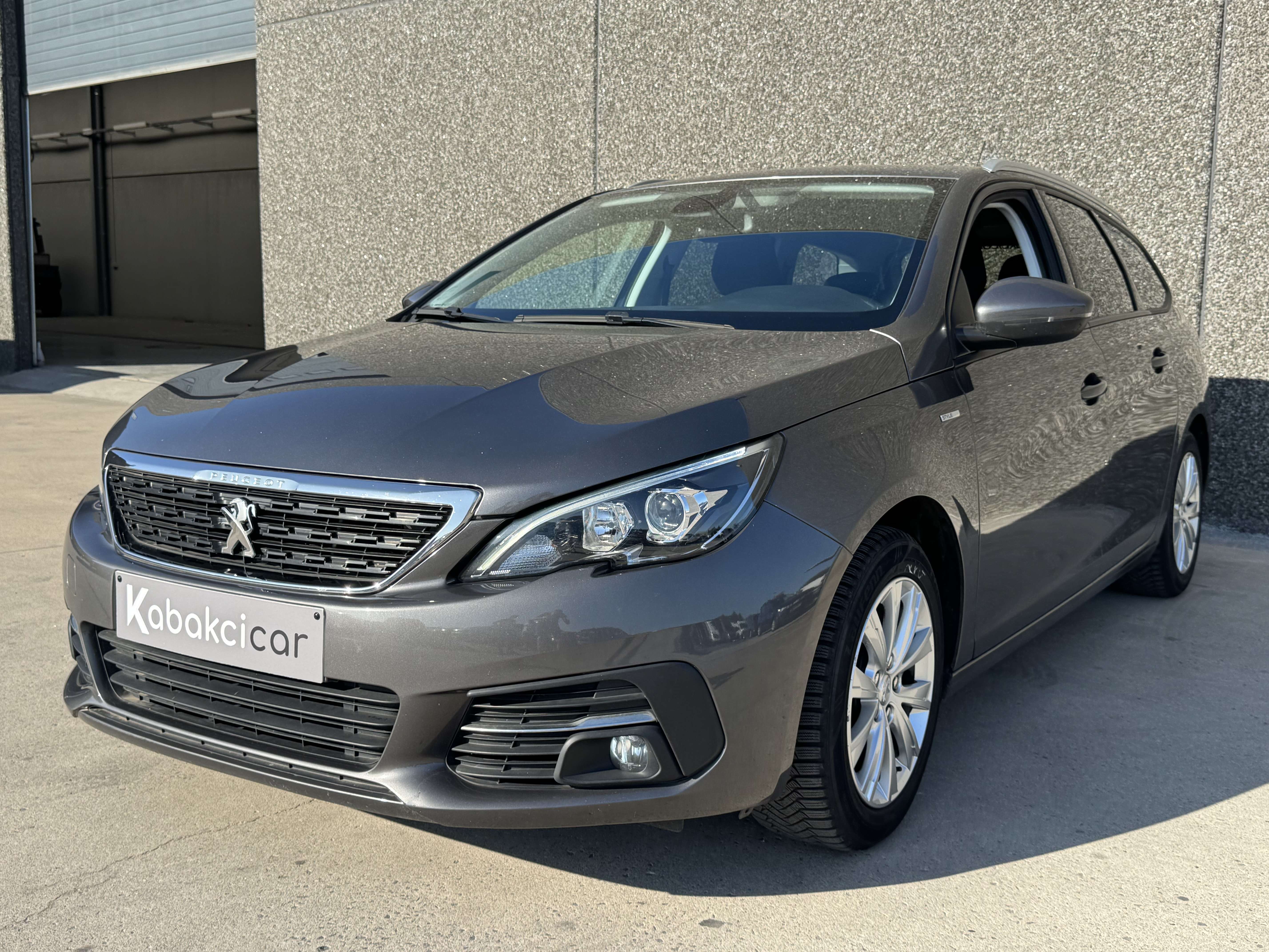 Peugeot 308 SW 1.2  Access//CARPLAY//CAMERA//GARANTIE 12M