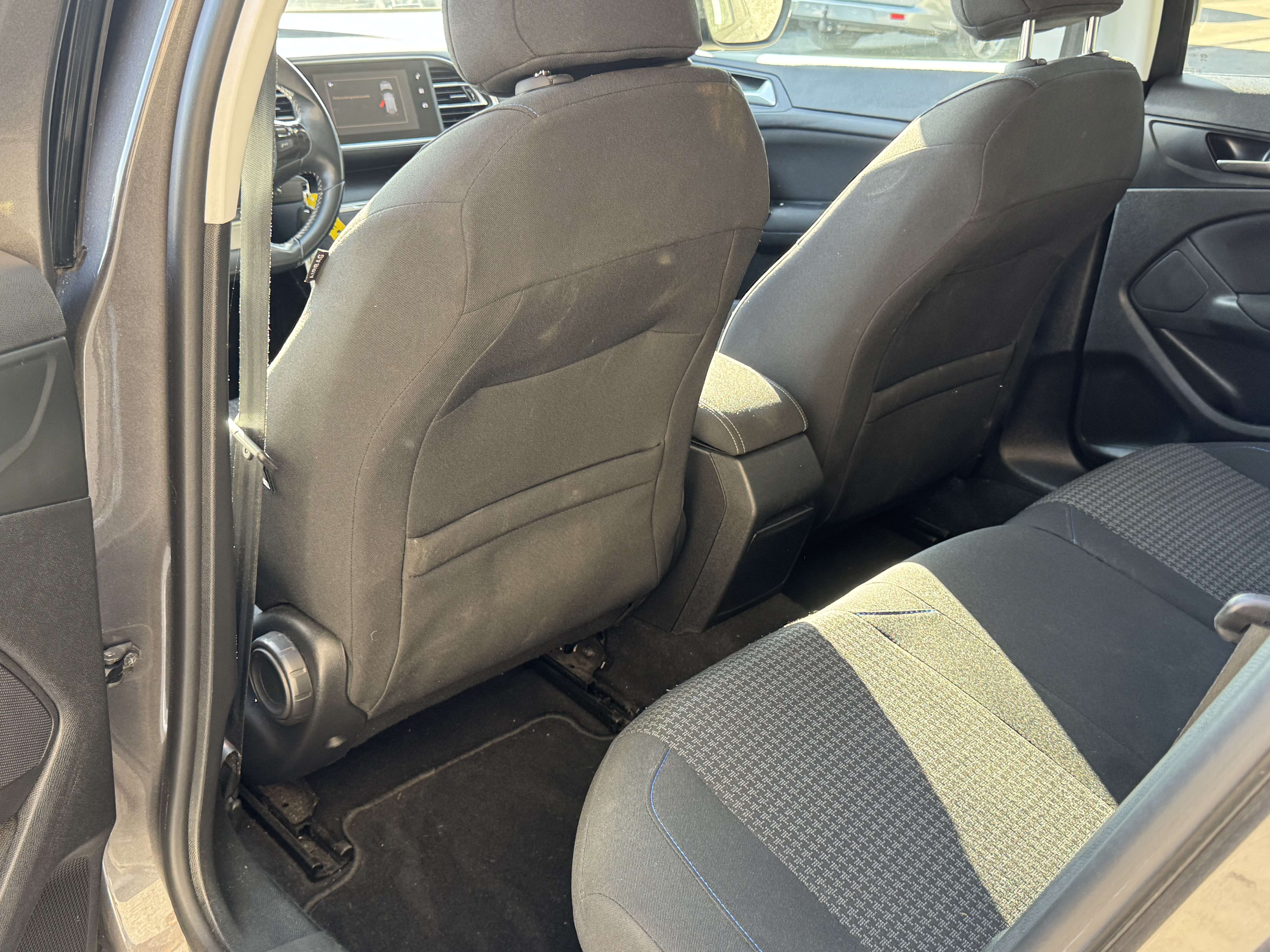Peugeot 308 SW 1.2  Access//CARPLAY//CAMERA//GARANTIE 12M