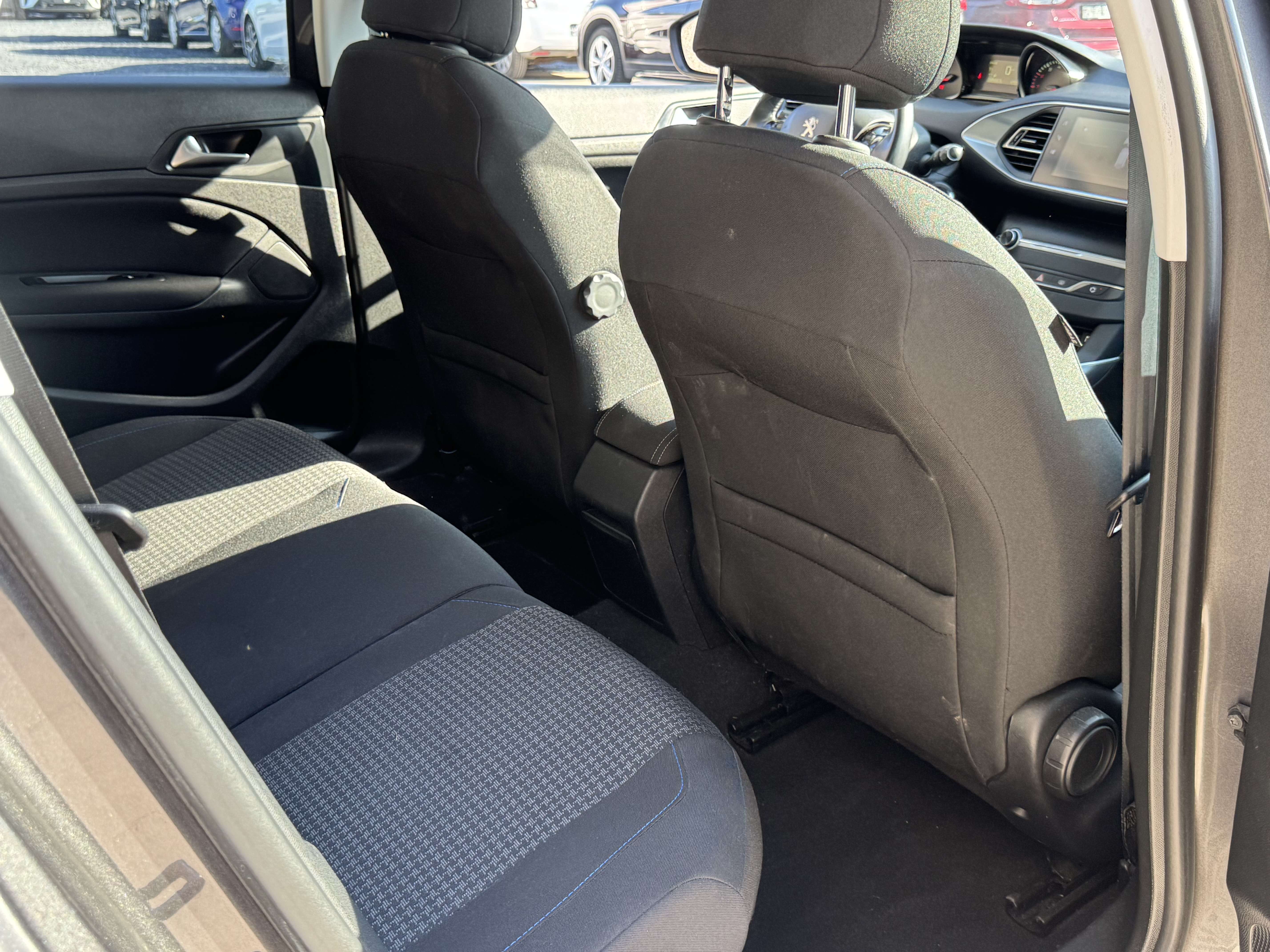 Peugeot 308 SW 1.2  Access//CARPLAY//CAMERA//GARANTIE 12M