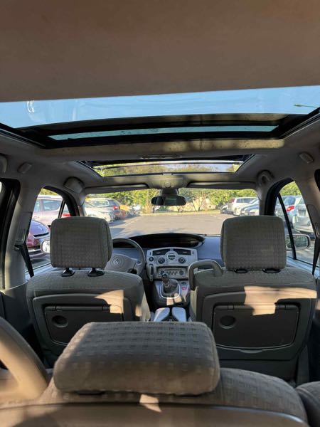 Renault Grand Scenic II (2) 1.9 DCI 130 PRIVILEGE 7PL