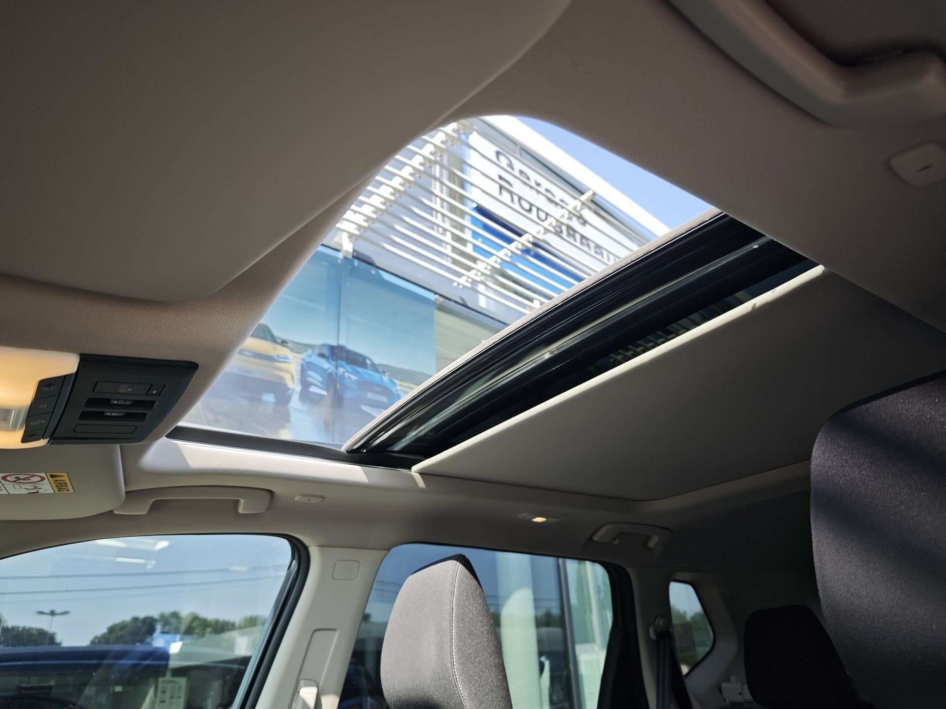 Nissan X-Trail e-POWER N-Connecta Lounge Pack