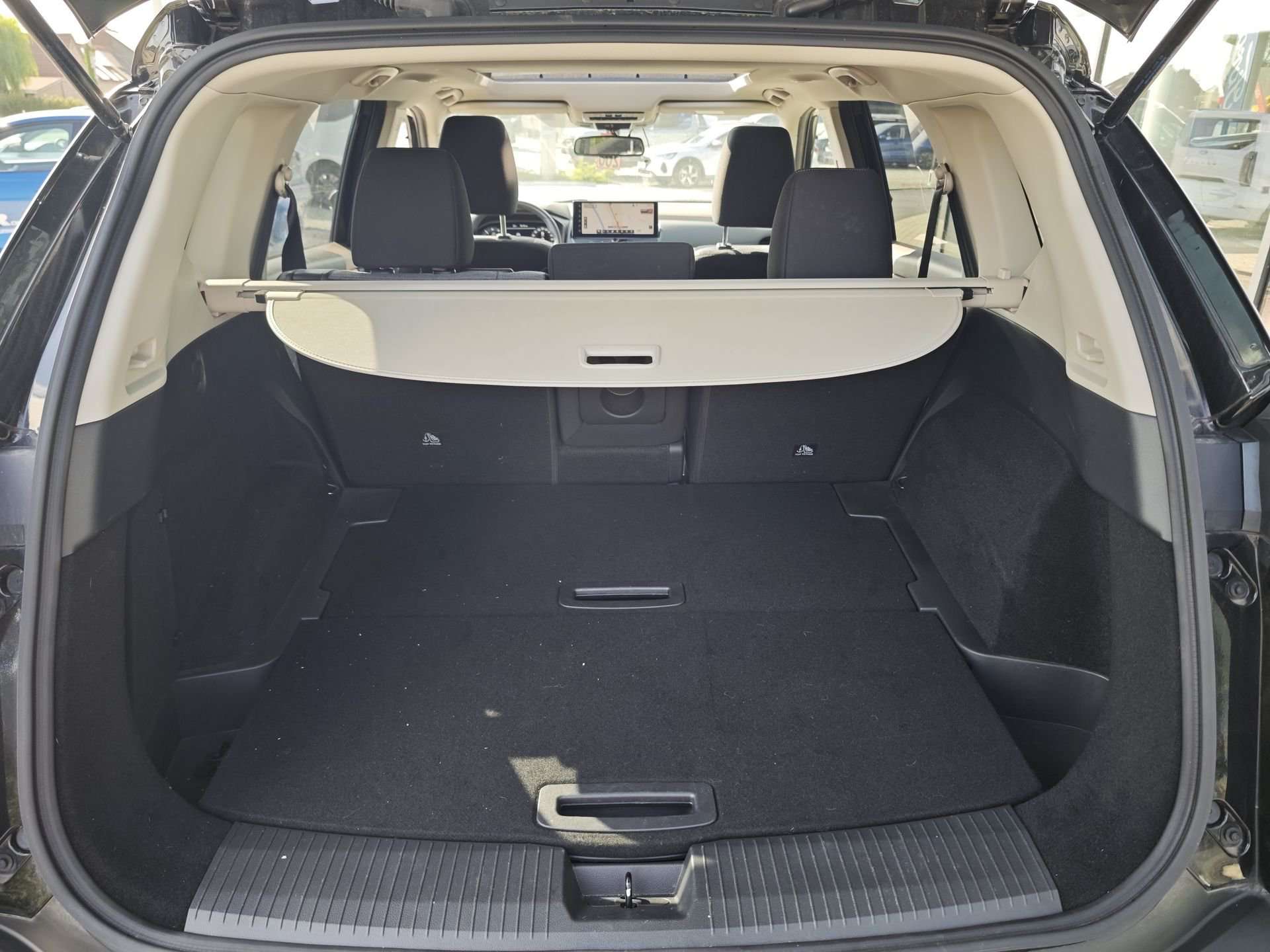 Nissan X-Trail e-POWER N-Connecta Lounge Pack