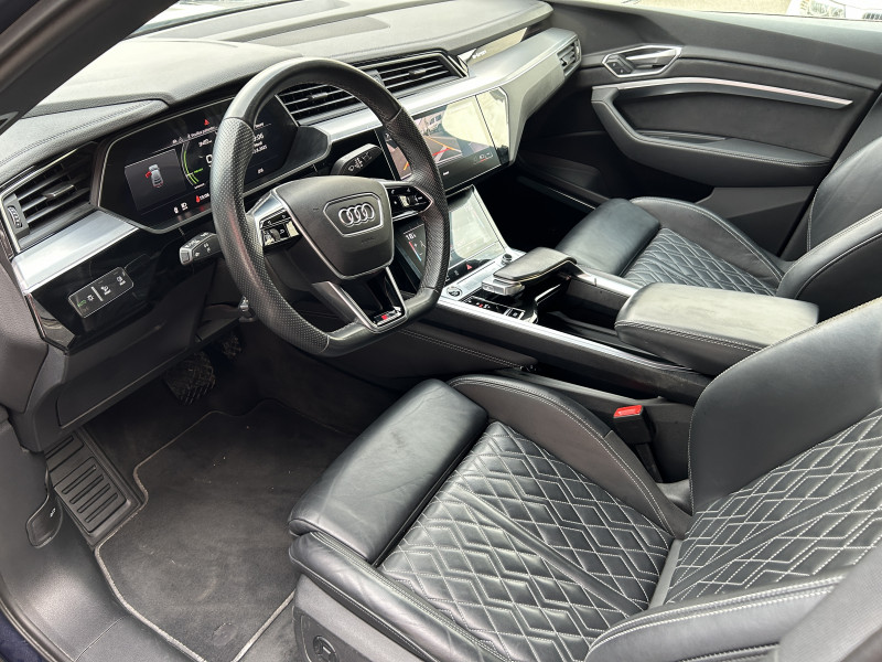 Audi E-TRON SPORTBACK 55 408CH E-QUATTRO