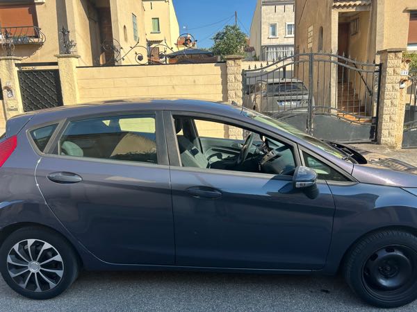 Ford Fiesta V (2) 1.6 TDCI 95 FAP TREND 5P