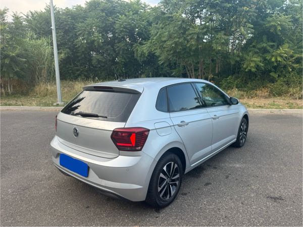 Volkswagen Polo VI 1.0 TSI 95 CONFORTLINE